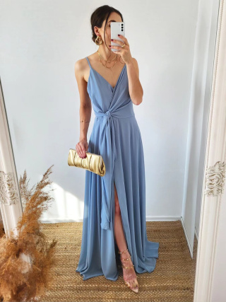 Laura błękitna sukienka maxi z rozcięciem